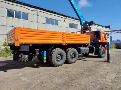 kamaz-6x6-s-kmu-11