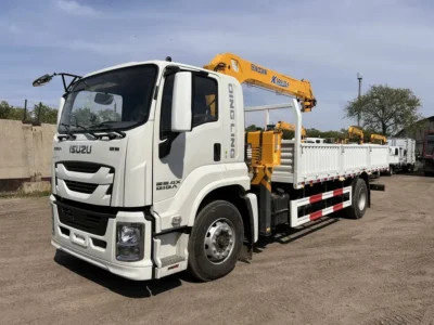 Бортовой автомобиль ISUZU Giga с КМУ 5 тонн — изображение 2